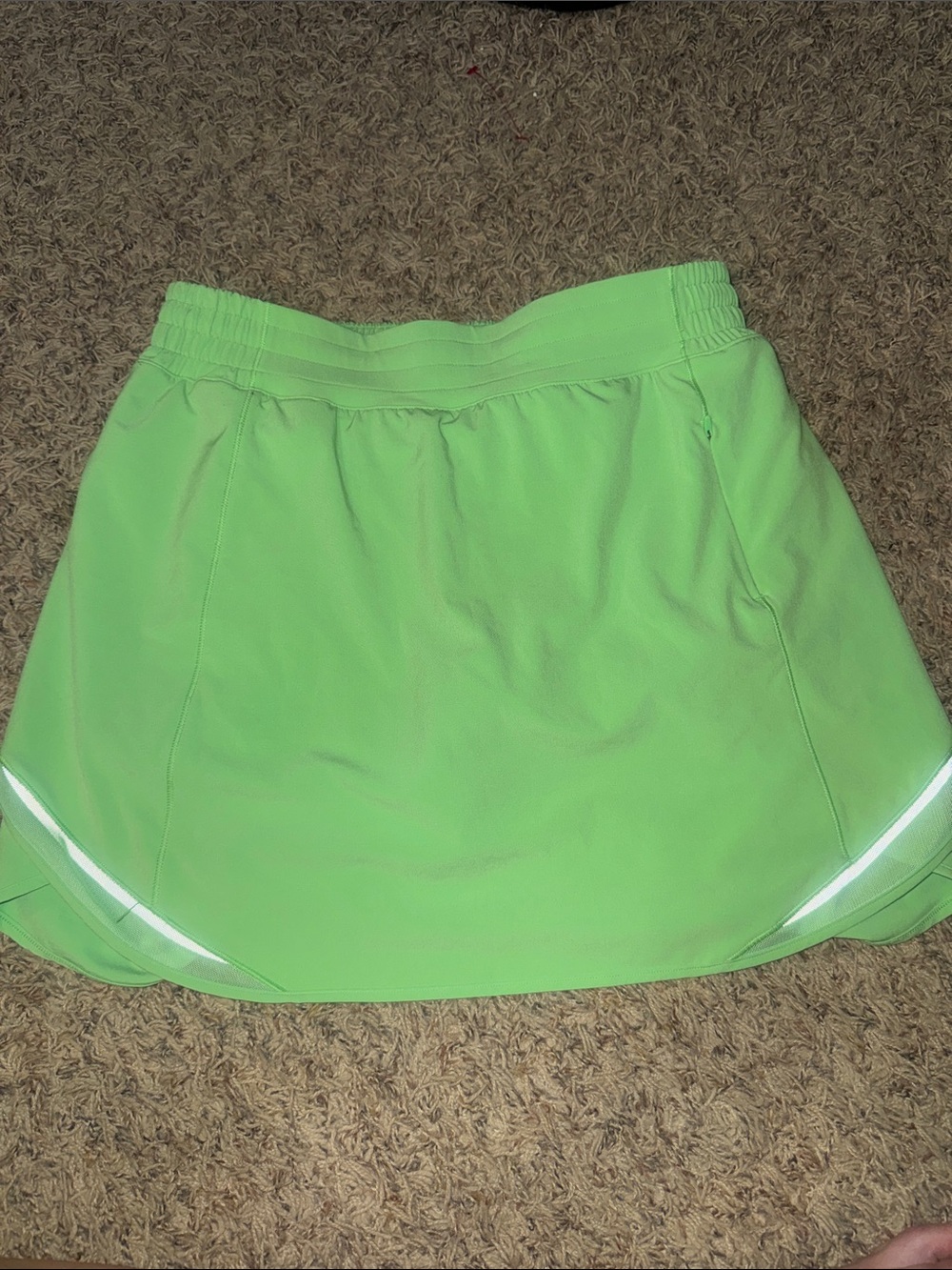 Lululemon scream green skort